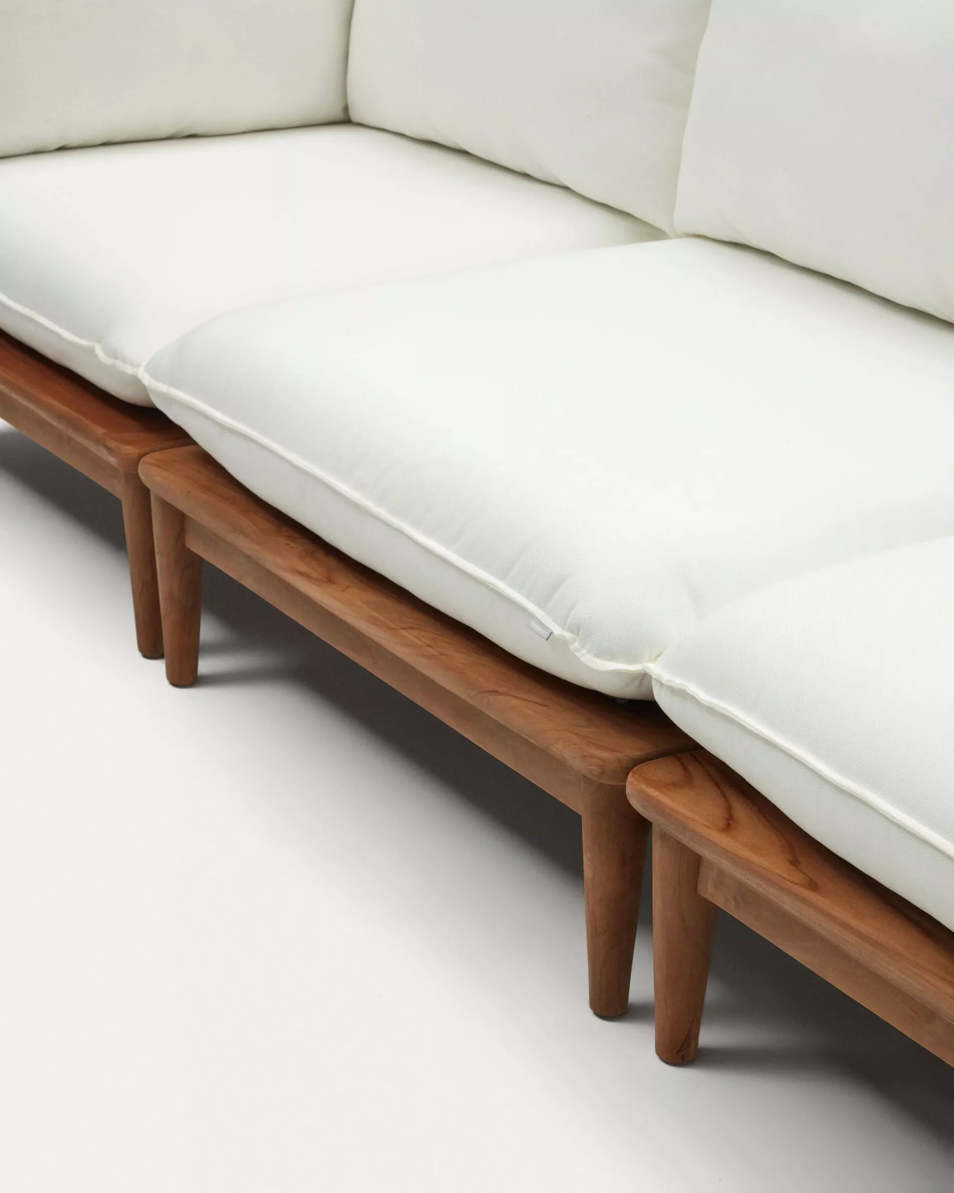 Набор мебели La Forma Portitxol массив тикового дерева ( модульный диван и 2 журнальных столика)