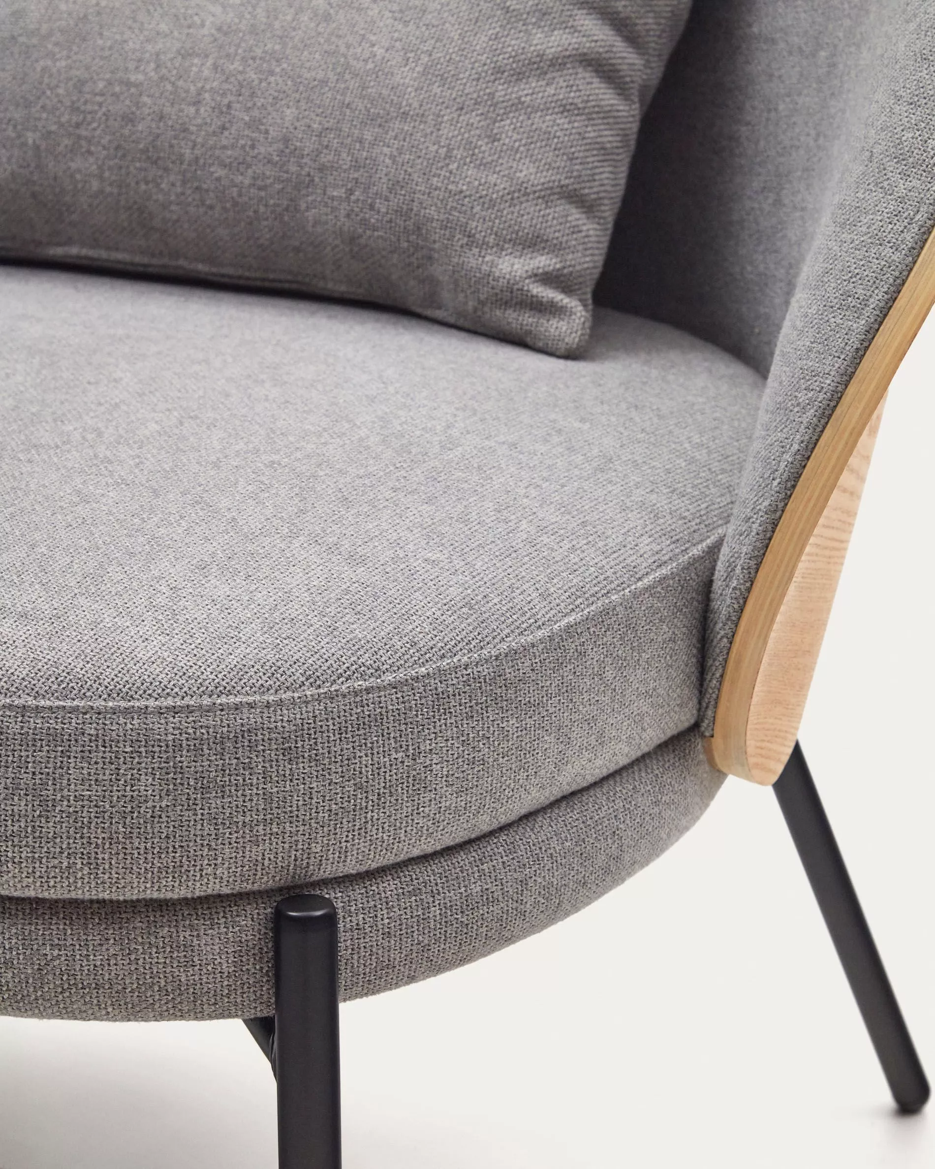 Кресло La Forma Eamy светло-серый  натуральная отделка