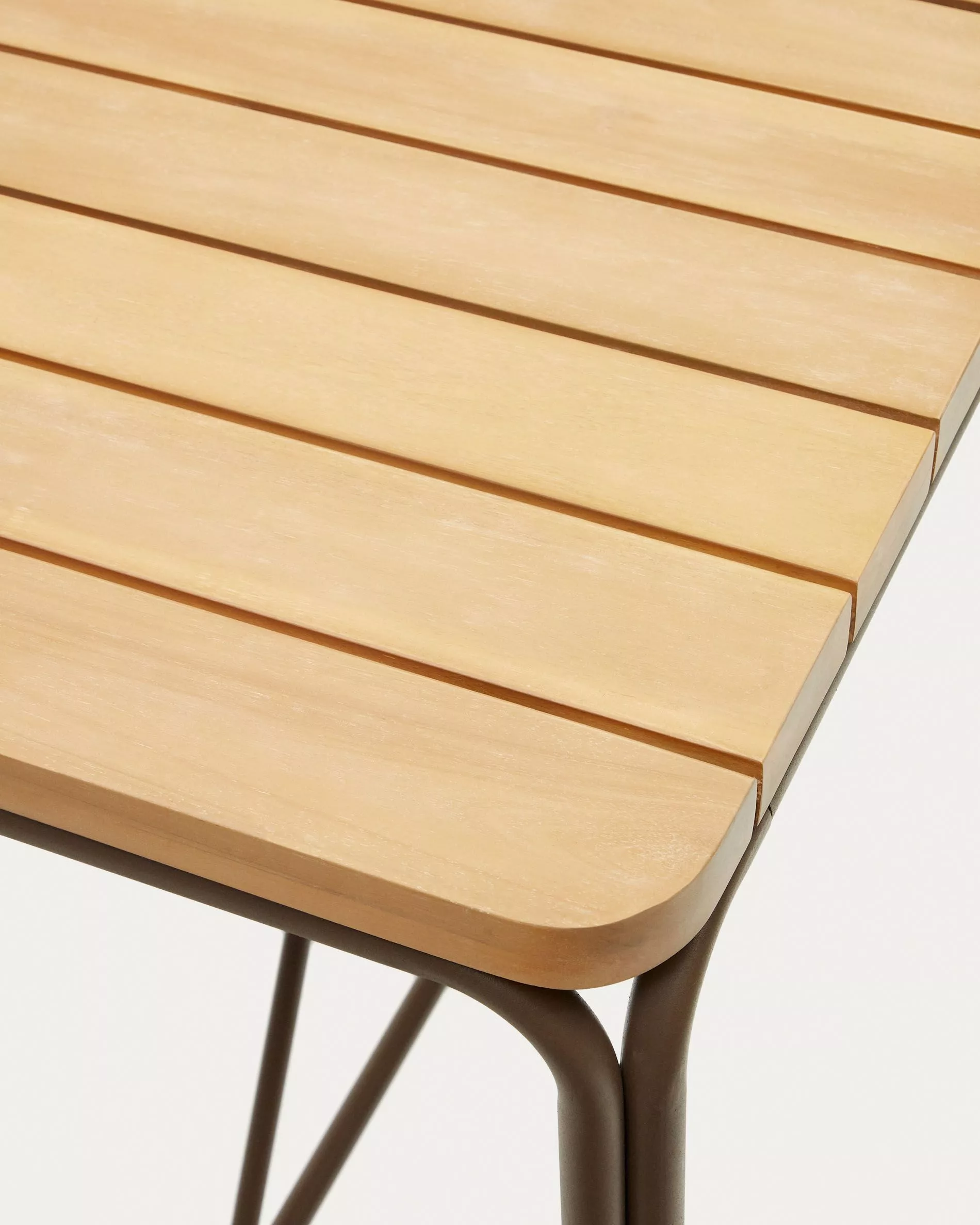 Барный столик La Forma Salguer массив акации и коричневая сталь 140 x 70 см
