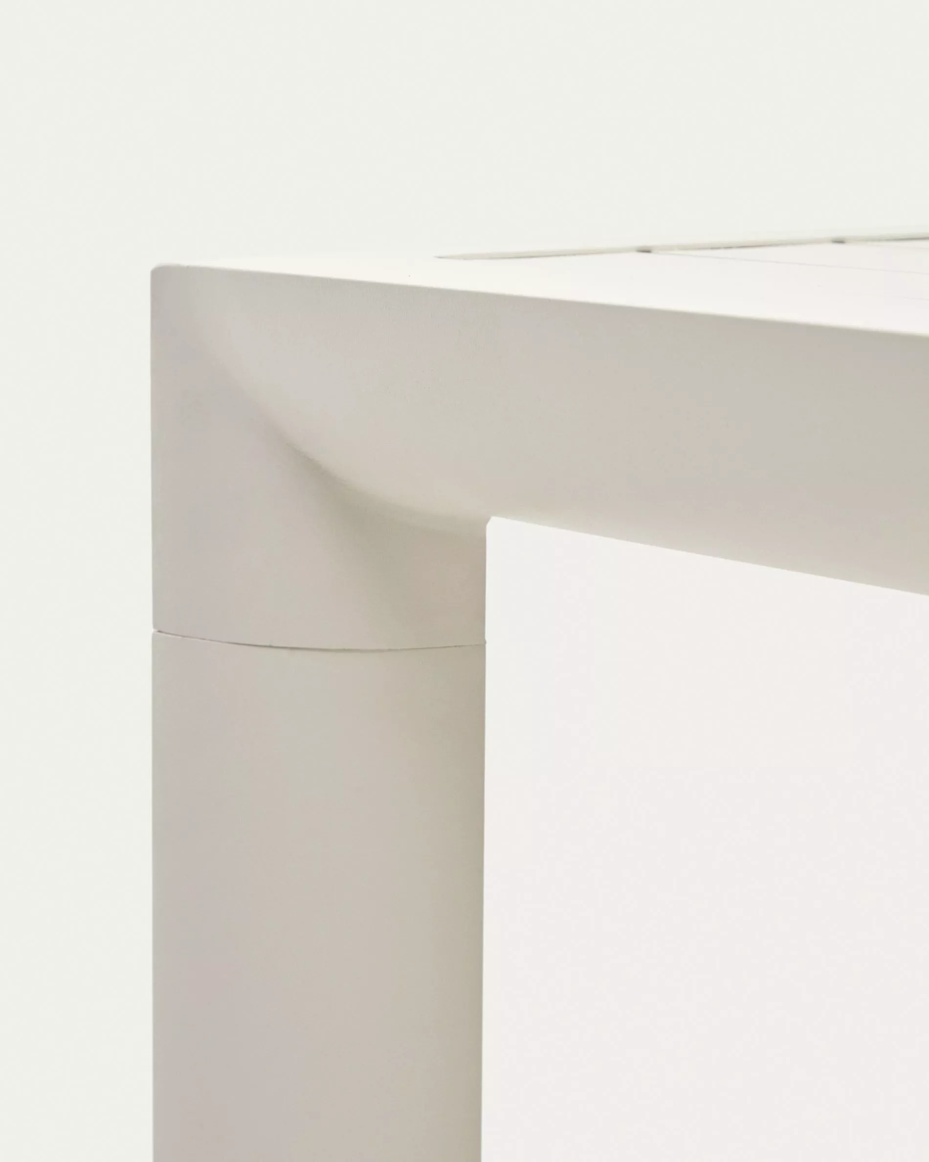 Уличный стол La Forma Culip с порошковым покрытием белого цвета 180 х 90