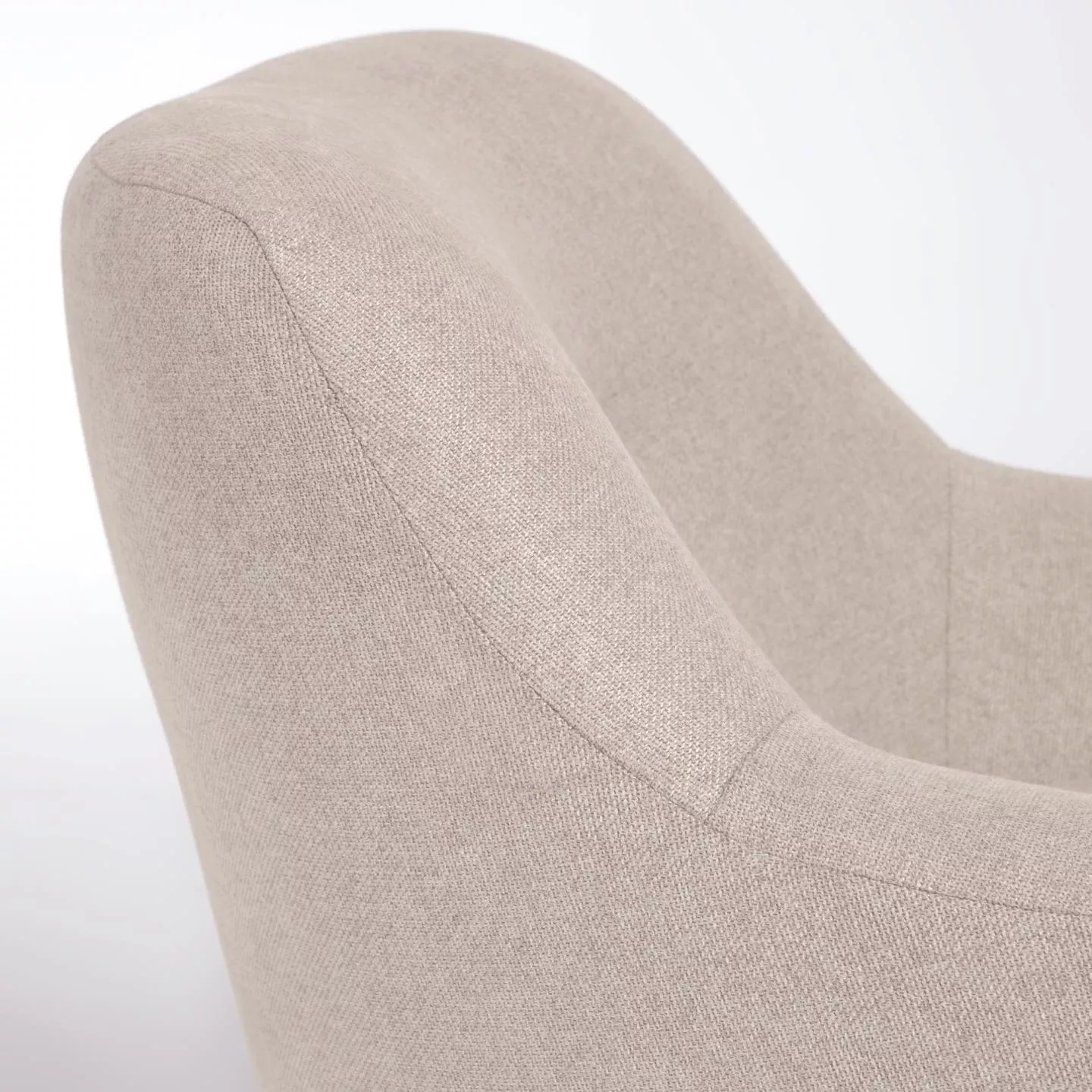 Кресло La Forma Candela из бежевой ткани букле