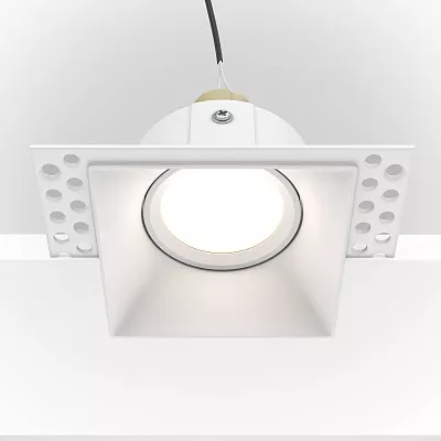 Точечный встраиваемый светильник Maytoni Dot DL042-01-SQ-W