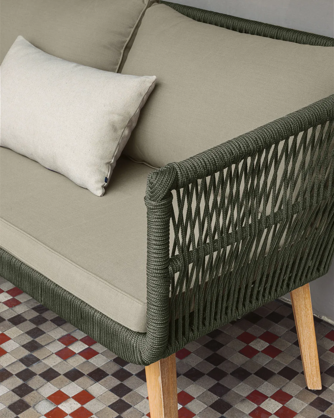Комплект La Forma Inti с 2-местным диваном и 2 креслами зеленого цвета